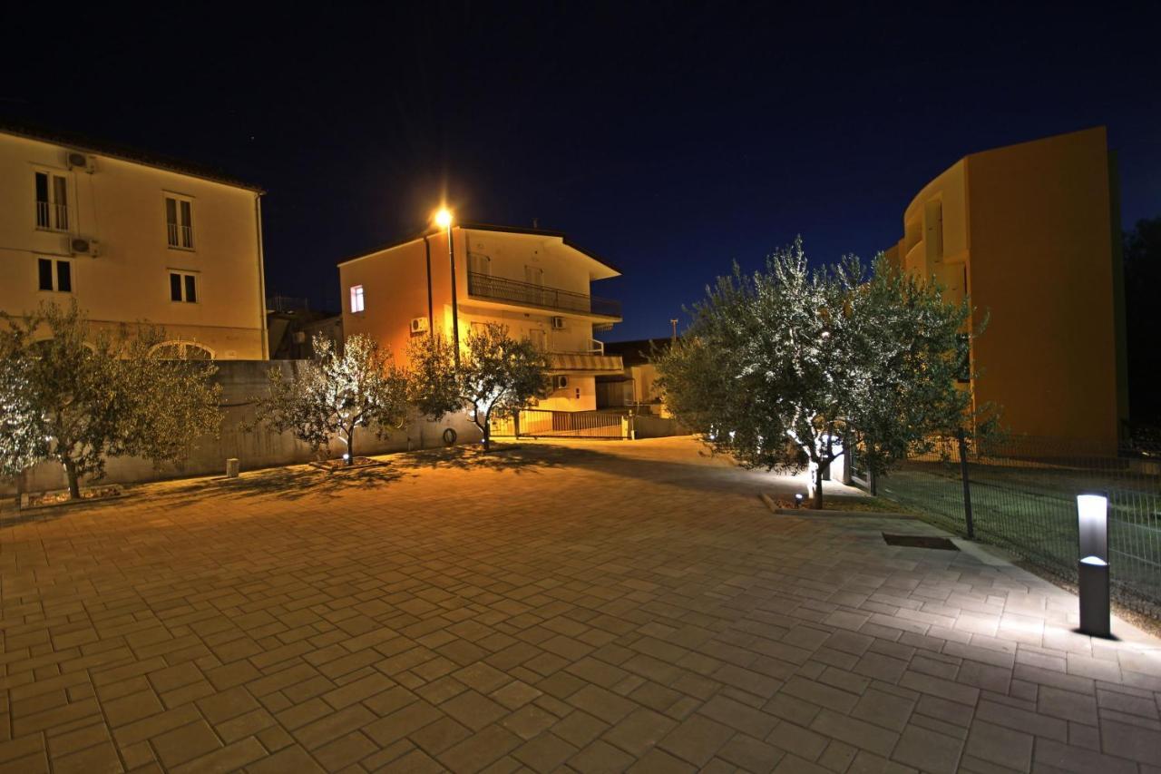 Apartmani Bozena Makarska Buitenkant foto