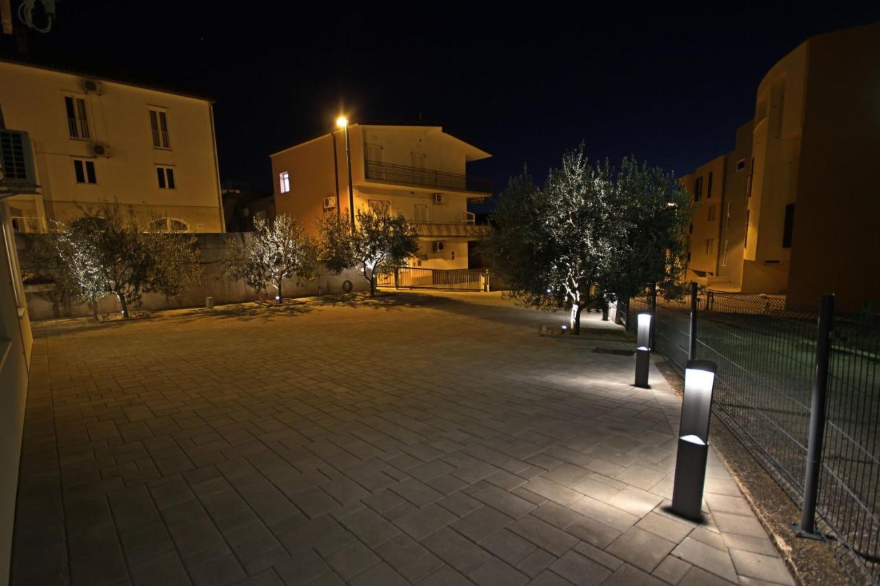Apartmani Bozena Makarska Buitenkant foto